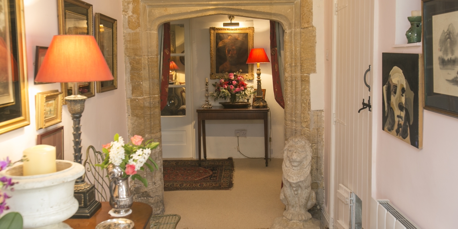 Enjoy a peaceful stay at Tudor Cottage Dorchester