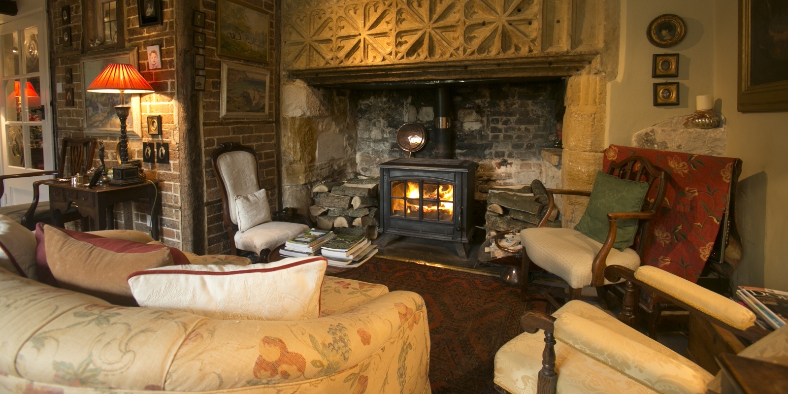 Guest lounge at Tudor Cottage Bed and Breakfast Dorchester